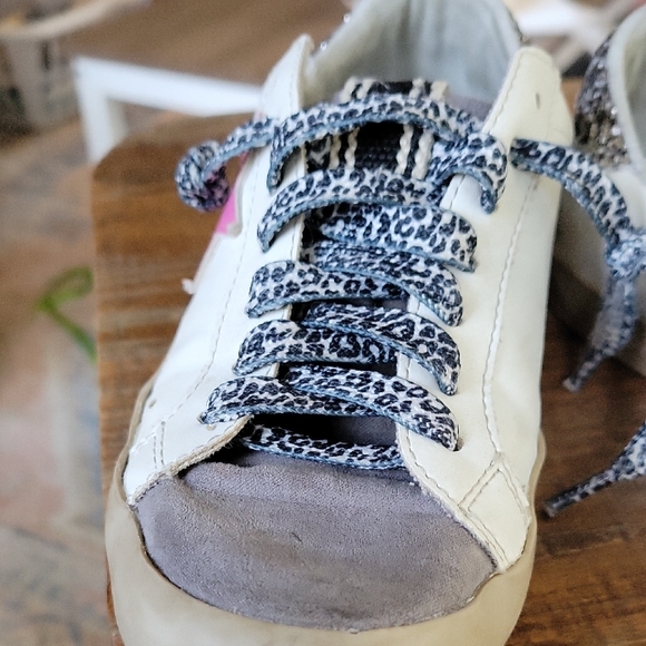 ShuShop Kids Sneakers with Pink Star and Leopard Laces - Picture 5 of 9